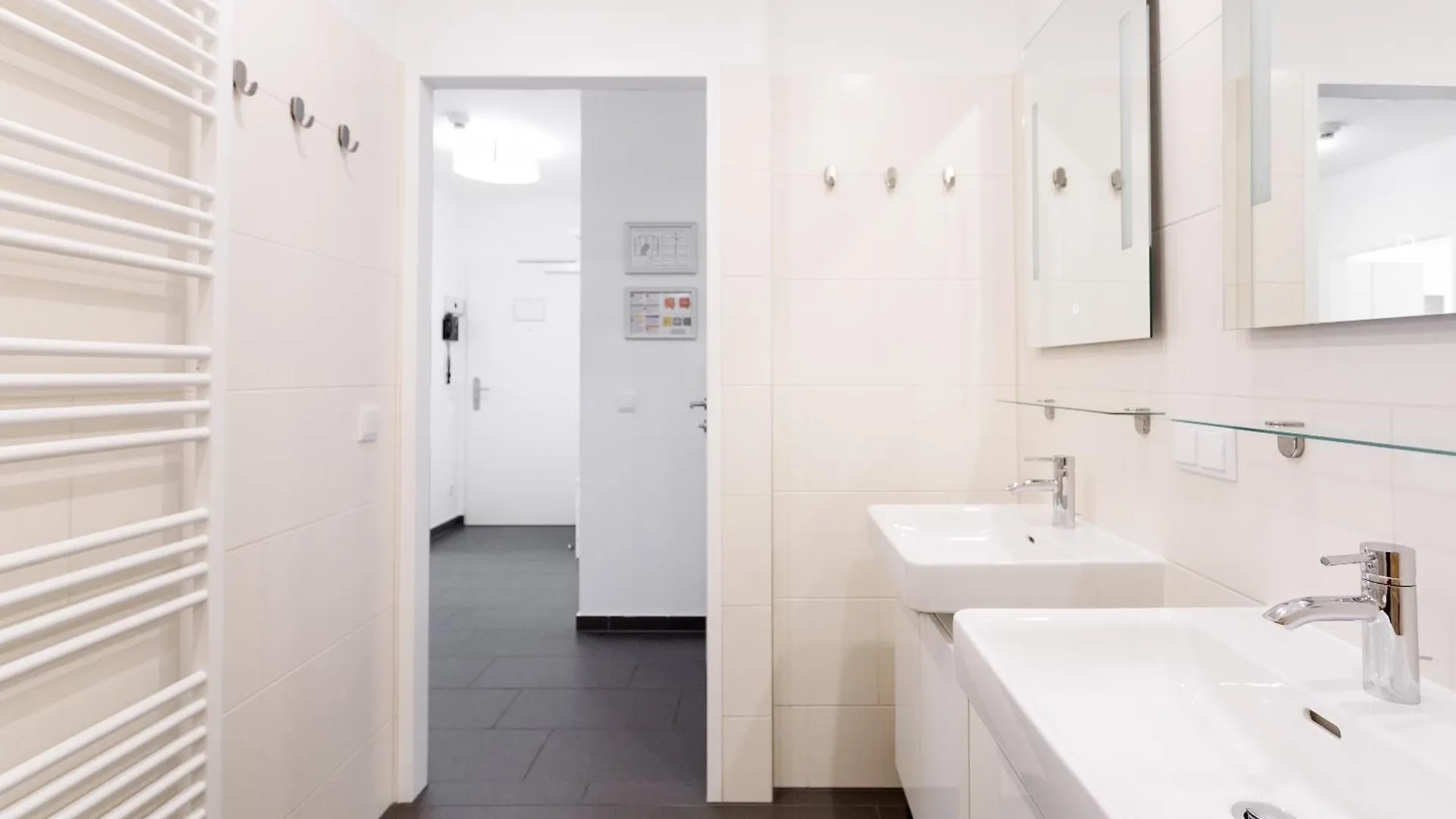 Spacious Group Apartment With Balcony Vienna Austria