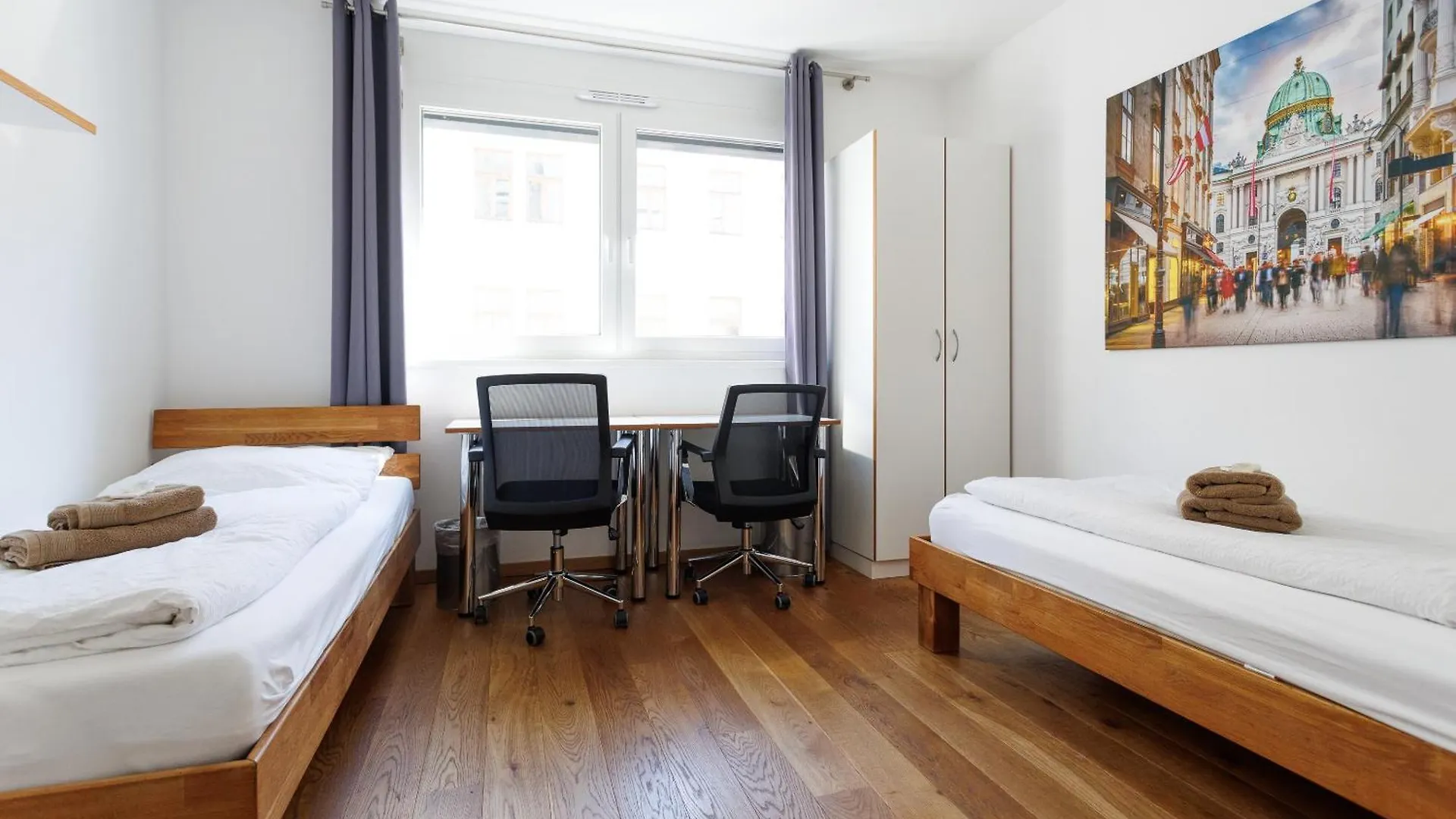 Spacious Group Apartment With Balcony Vienna Austria